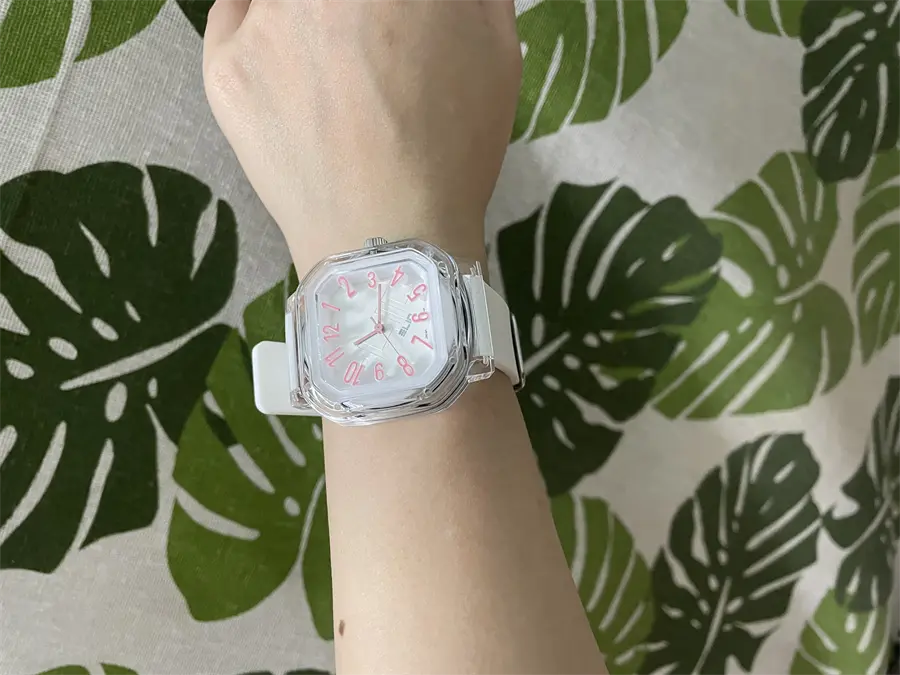Khách hàng review Đồng hồ Elio Color Pop 38 mm Unisex ESS11-02 3