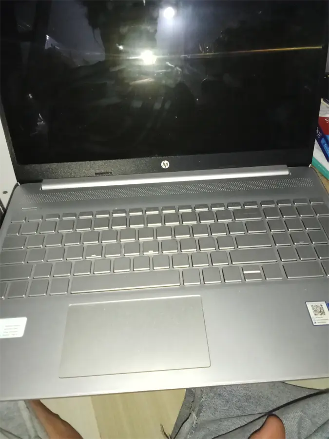 Khách hàng review Laptop HP 15s fq5078TU i5 1235U/8GB/512GB/Win11 (6K798PA) 1