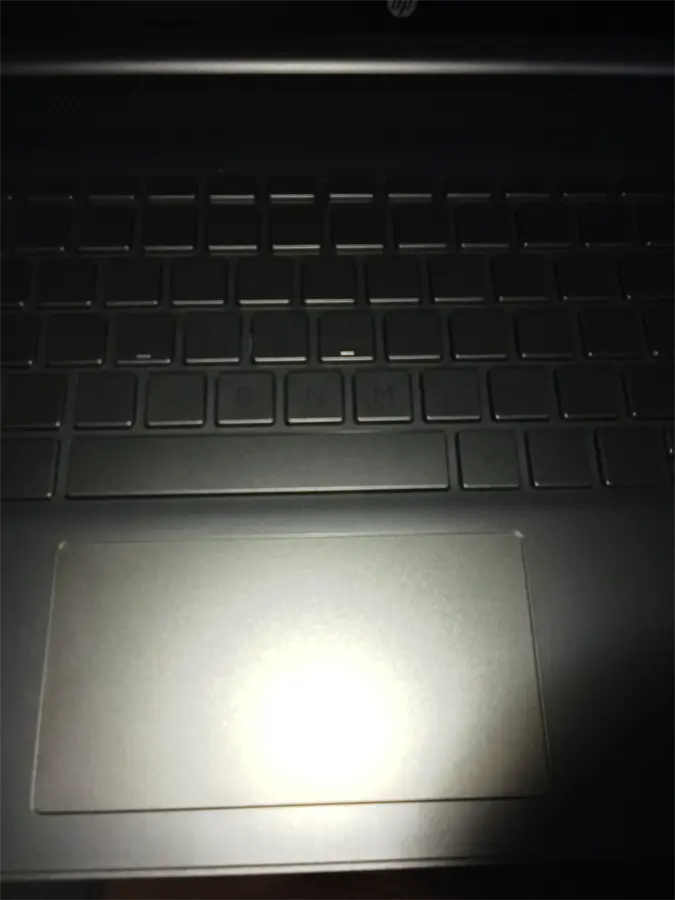 Khách hàng review Laptop HP 15s fq5078TU i5 1235U/8GB/512GB/Win11 (6K798PA) 2