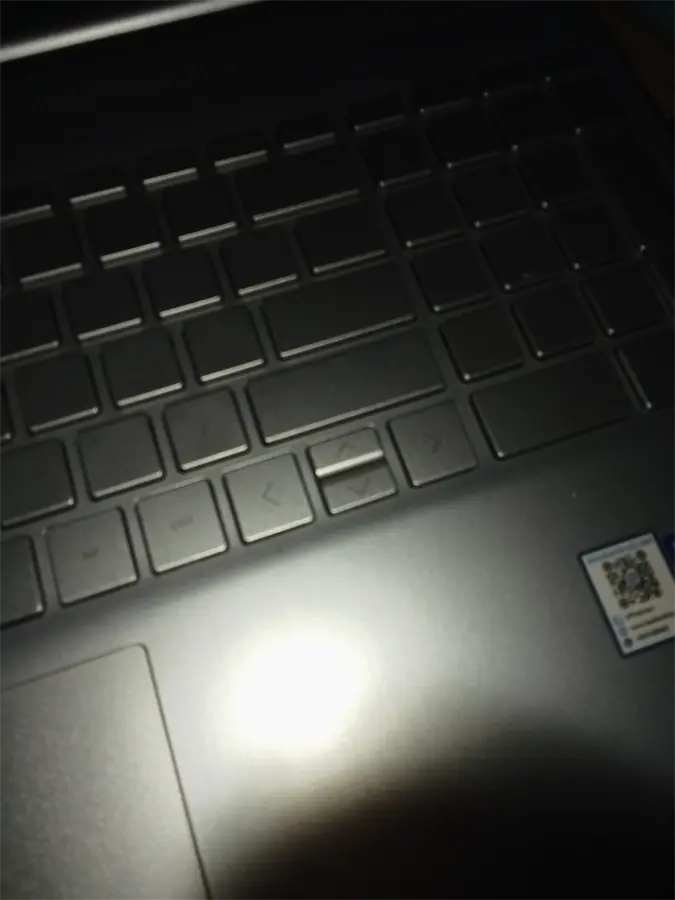 Khách hàng review Laptop HP 15s fq5078TU i5 1235U/8GB/512GB/Win11 (6K798PA) 3