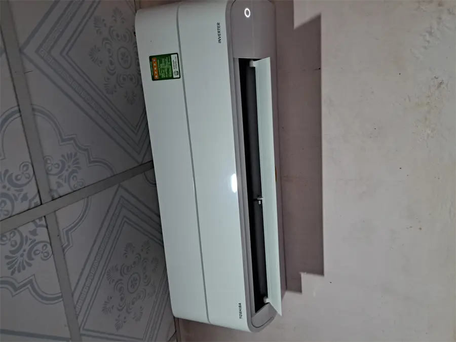 Khách hàng review Máy lạnh Toshiba Inverter 1 HP RAS-H10Z1KCVG-V 1