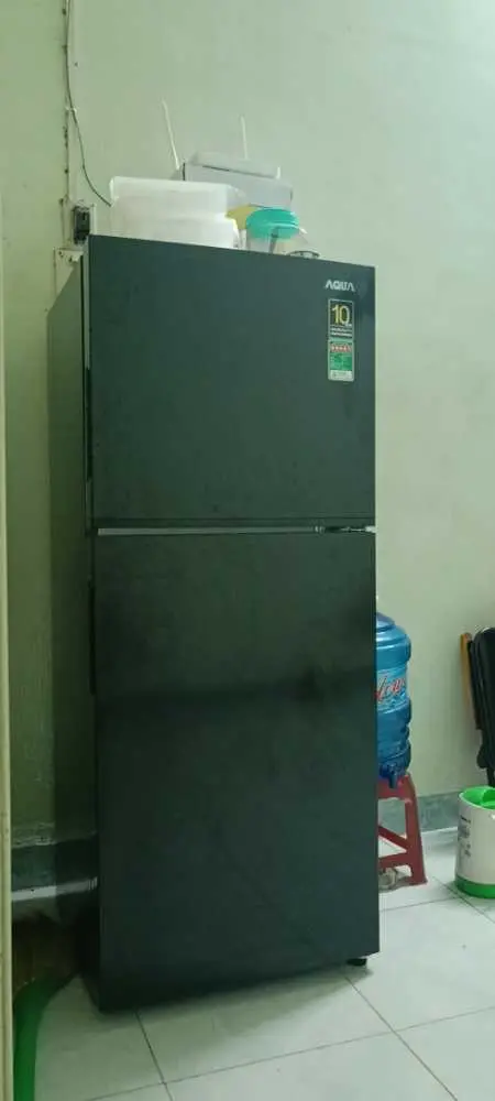 Khách hàng review Tủ lạnh Aqua Inverter 189 lít AQR-T220FA(FB) 6
