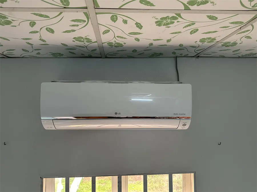 Khách hàng review Điều hòa LG Inverter 9200 BTU V10API1 7