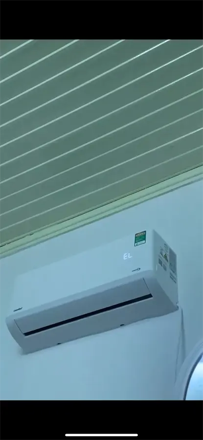 Khách hàng review Máy lạnh Comfee Inverter 1 HP CFS-10VDGF-V 8