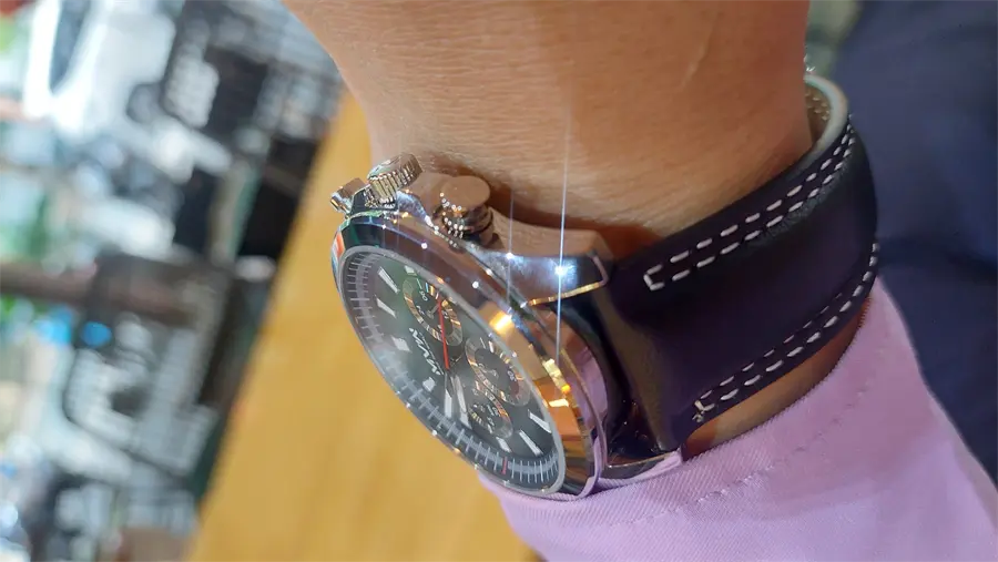 Khách hàng review Đồng hồ MVW 44 mm Nam ML045-01 1