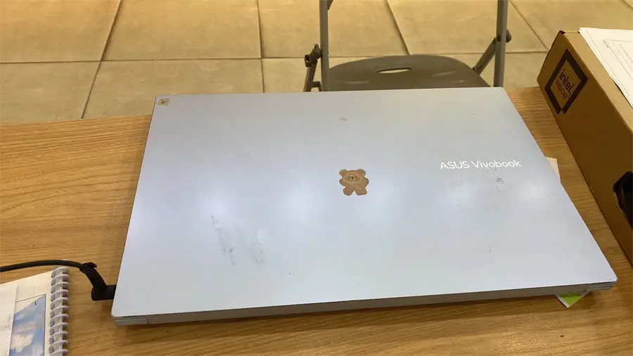 Khách hàng review Laptop Asus Vivobook 15 X1502ZA i5 1240P/8GB/512GB/Win11 (EJ120W) 1