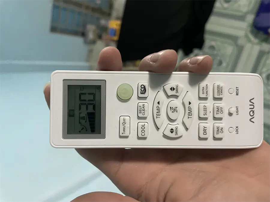 Khách hàng review Máy lạnh AQUA Inverter 1 HP AQA-RV10QA2 6