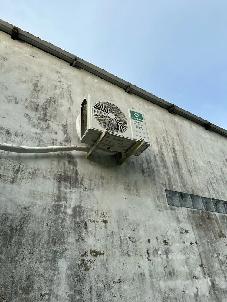 Khách hàng review Máy lạnh Nagakawa Inverter 1 HP NIS-C09R2T28 38