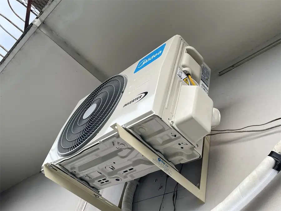 Khách hàng review Máy lạnh Midea Inverter 1.5 HP MSAGA-13CRDN8 5