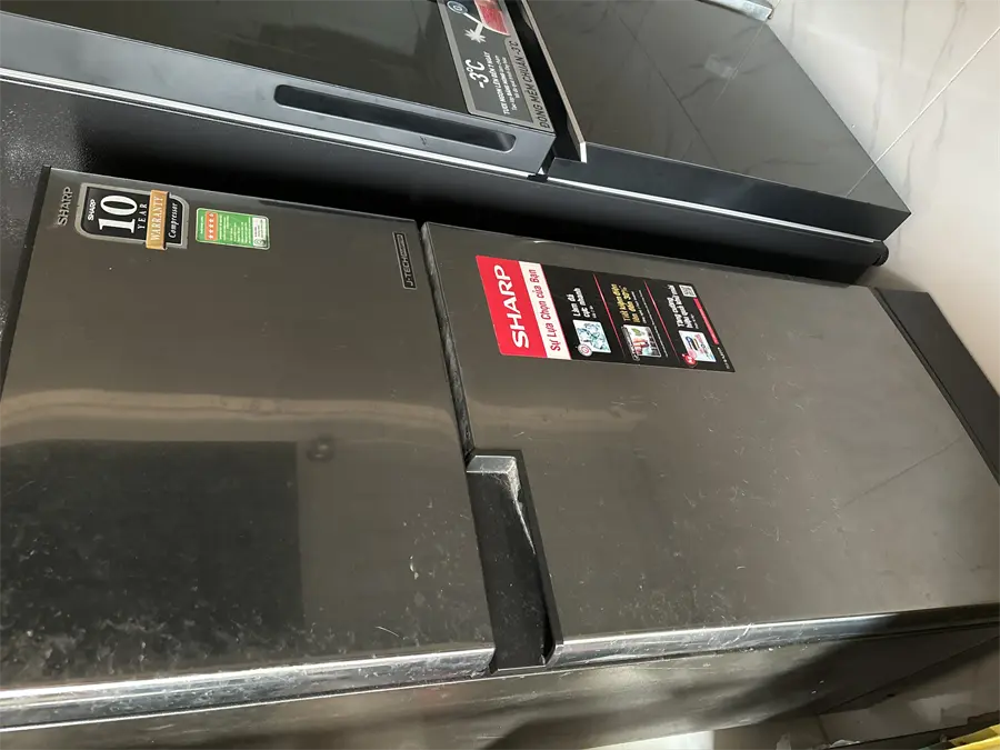 Khách hàng review Tủ lạnh Sharp Inverter 150 lít SJ-X176E-SL 1