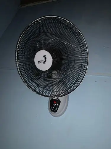 Khách hàng review Quạt treo tường Asia 3 cánh VY377790 55W 2