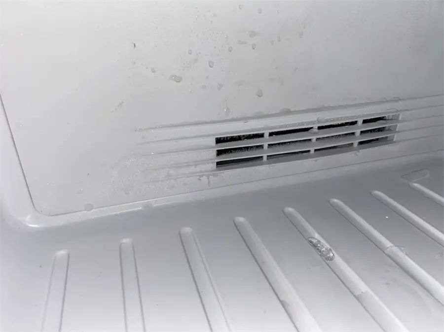 Khách hàng review Tủ lạnh Funiki 120 lít HR T6120TDG 4