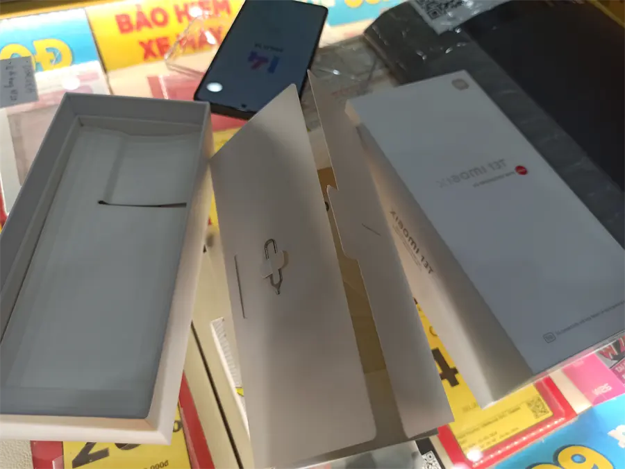 Khách hàng review Điện thoại Xiaomi 13T 5G 12GB/256GB 2
