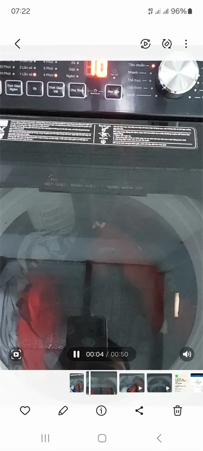 Khách hàng review Máy giặt Aqua Inverter 10 KG AQW-DR101GT BK 1