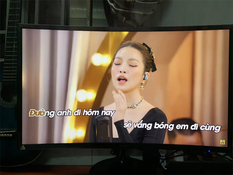 Khách hàng review Màn hình cong Samsung S3 S36C LS27C360EAEXXV 27 inch FHD/VA/FreeSync/75Hz/4ms/HDMI 1