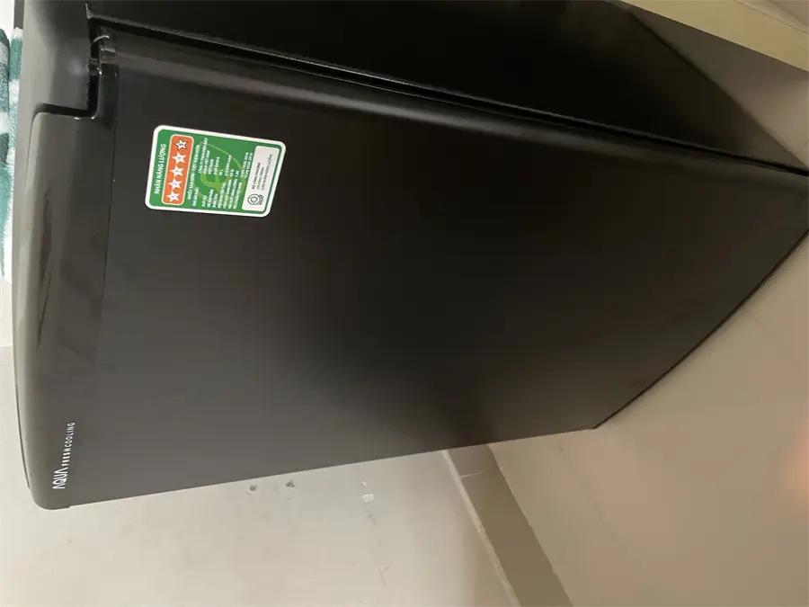 Khách hàng review Tủ lạnh Aqua 90 lít AQR-D99FA(BS) 5