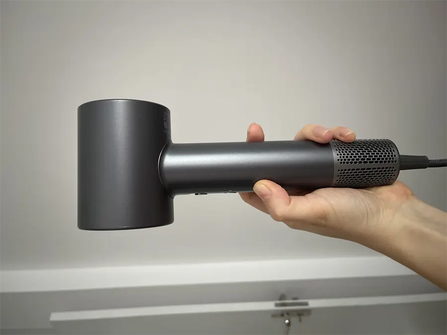 Khách hàng review Máy sấy tóc tốc độ cao Showsee A18-W 2