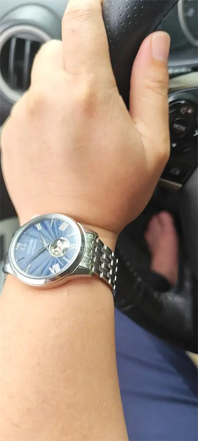Khách hàng review Đồng hồ Citizen Sunshine and Luna 40 mm Nam NH9130-84L 1