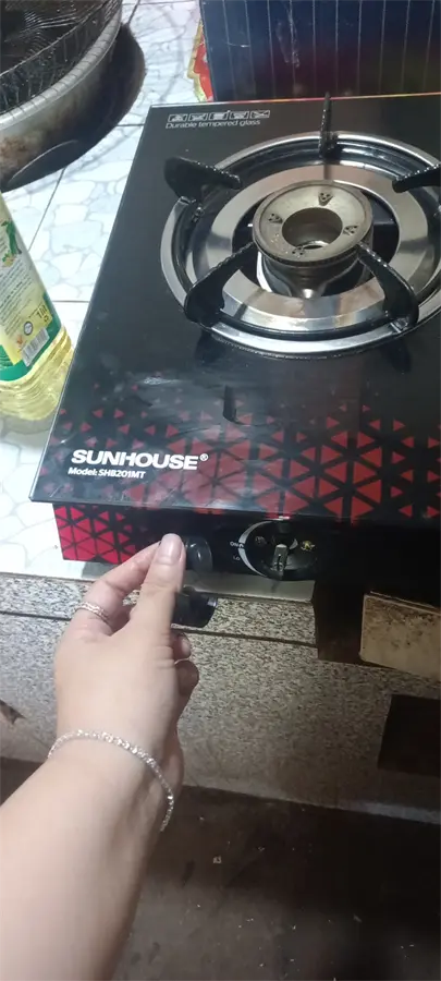 Khách hàng review Bếp ga đôi Sunhouse SHB 201MT 3
