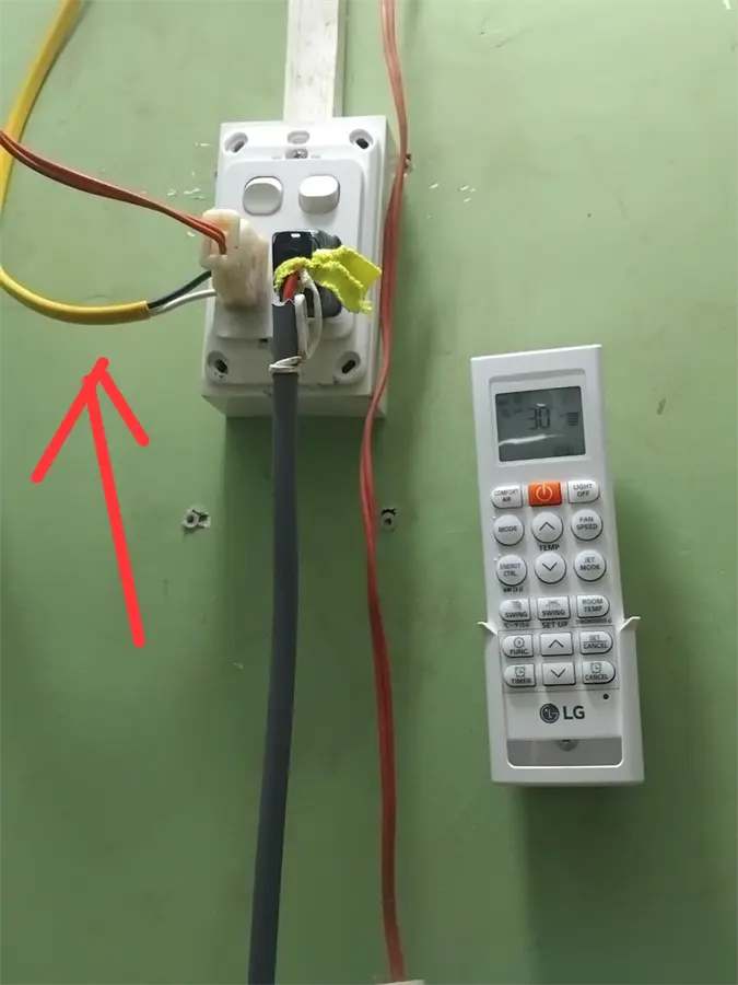 Khách hàng review Điều hòa LG Inverter 9200 BTU V10API1 5