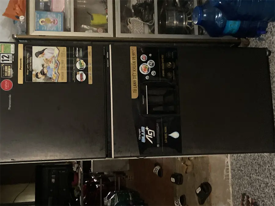 Khách hàng review Tủ lạnh Panasonic Inverter 326 lít NR-TL351GVKV 8