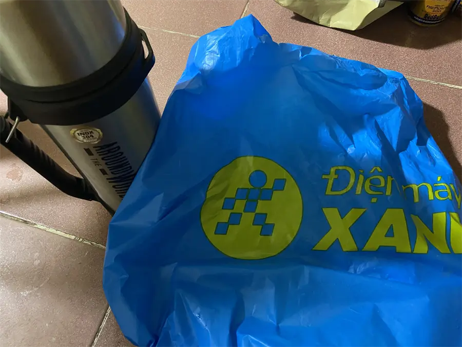 Khách hàng review Bình giữ nhiệt inox 1500 ml Delites H21 Bạc 4