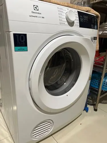 Khách hàng review Máy sấy thông hơi Electrolux UltimateCare 7.5 kg EDV754H3WB 1