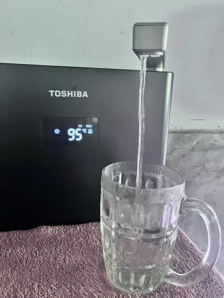 Khách hàng review Máy lọc nước RO nóng nguội lạnh Hydrogen Toshiba TWP-W2399SVN(M) 10 lõi 4