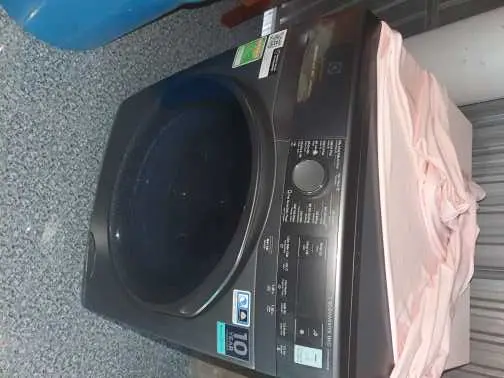 Khách hàng review Máy giặt Electrolux UltimateCare 900 Inverter 11 kg EWF1141R9SB 1