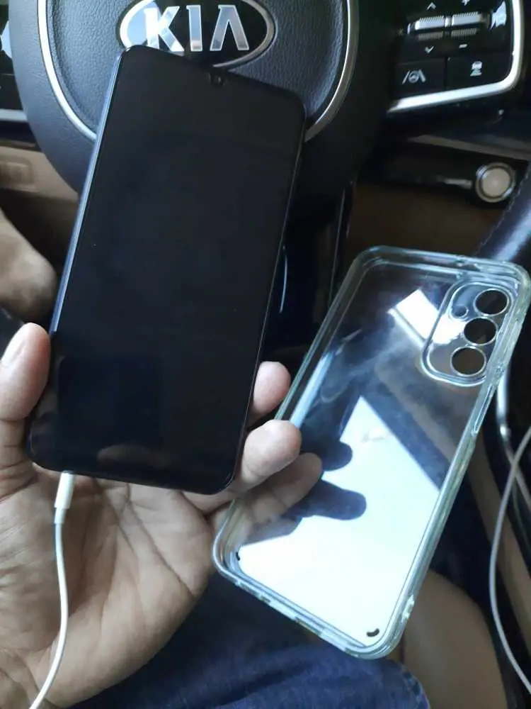 Khách hàng review Điện thoại Samsung Galaxy M34 5G 8GB/128GB 2
