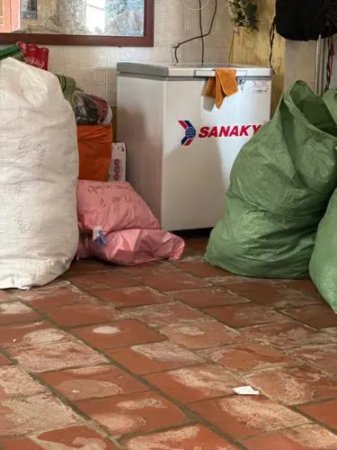 Khách hàng review Tủ Đông Sanaky 100 lít VH162HY2 3