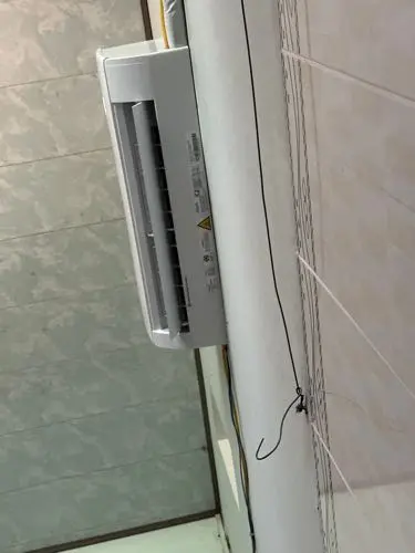 Khách hàng review Máy lạnh AQUA Inverter 1 HP AQA-RV10QA2 26