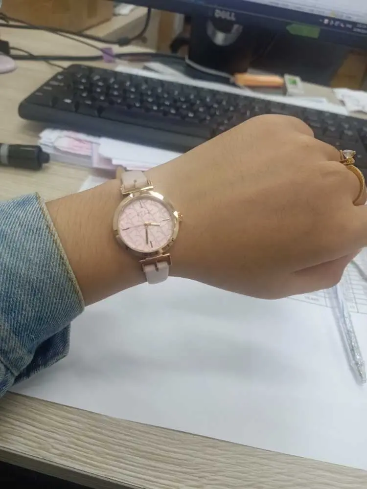 Khách hàng review Đồng hồ ELLE 26 mm Nữ ELL21064 2