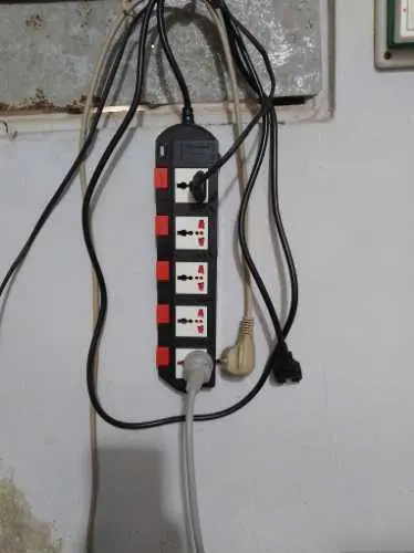 Khách hàng review Ổ cắm điện Điện Quang 5 lỗ 2m SM-750SL 3