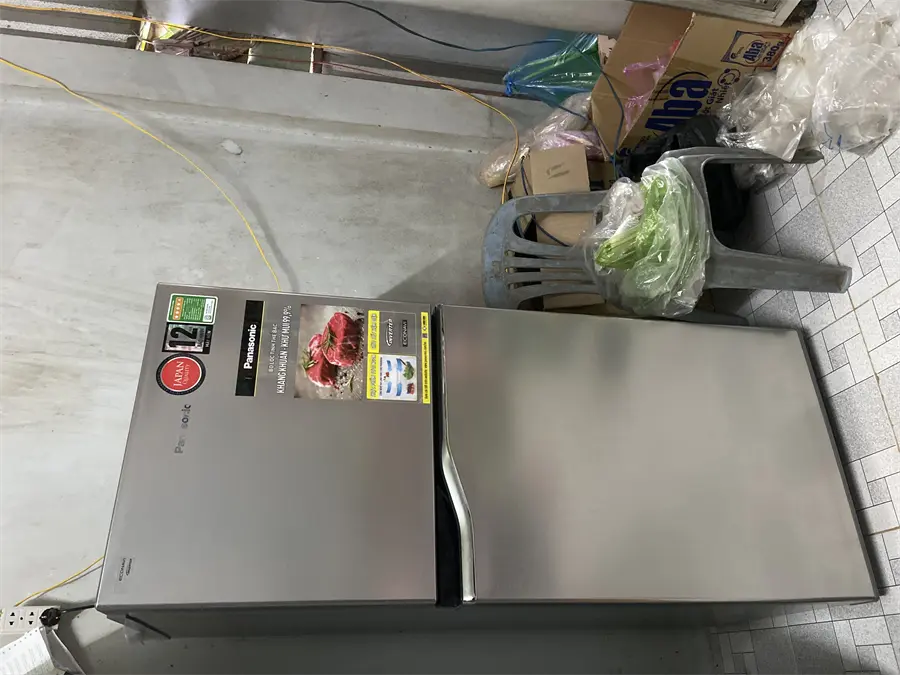 Khách hàng review Tủ lạnh Panasonic Inverter 170 lít NR-BA190PPVN 63
