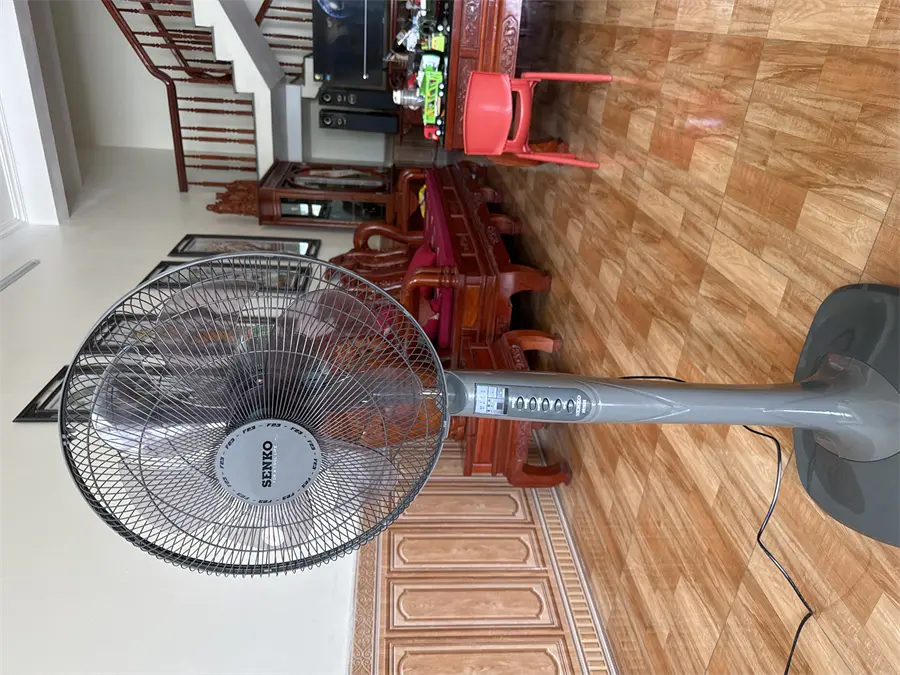 Khách hàng review Quạt cây Senko 7 cánh DR1608 65W 4