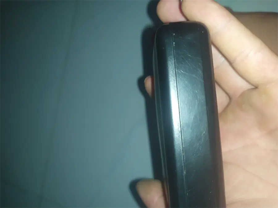 Khách hàng review Pin sạc dự phòng Polymer 10000mAh 12W AVA  DS609A 9