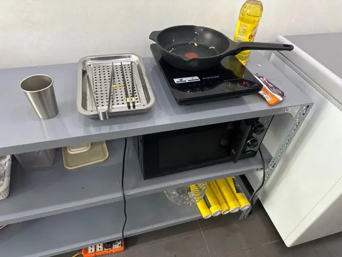 Khách hàng review Lò vi sóng có nướng Electrolux EMG23K22B 23 lít 4