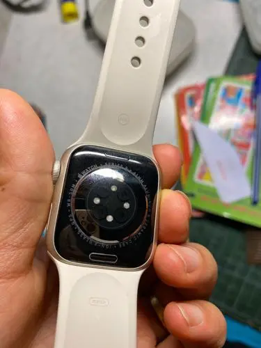 Khách hàng review Đồng hồ thông minh Apple Watch Series 9 GPS 41mm viền nhôm dây thể thao 1