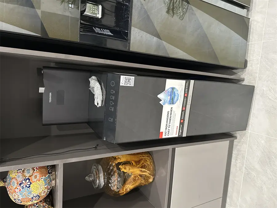 Khách hàng review Máy lọc nước RO nóng nguội lạnh Hydrogen Toshiba TWP-W2399SVN(M) 10 lõi 1