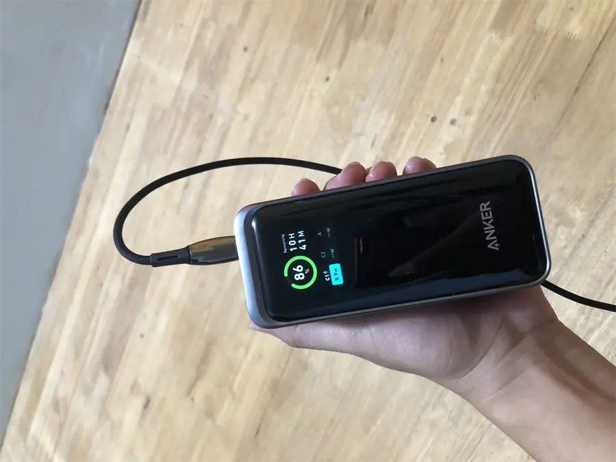 Khách hàng review Pin sạc dự phòng 20000mAh Type C PD QC 3.0 200W Anker Prime A1336 1