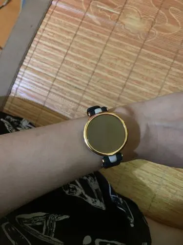 Khách hàng review Garmin Lily 34.5mm dây silicone 1