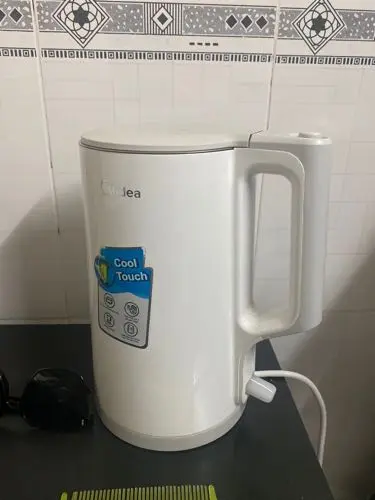 Khách hàng review Bình đun siêu tốc Midea 1.7 lít MK-17DW 1