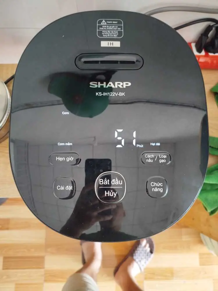 Khách hàng review Nồi cơm cao tần Sharp 1.2 lít KS-IH122V-BK 2