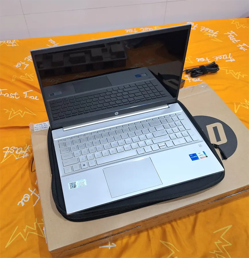Khách hàng review Laptop HP Pavilion 15 eg2081TU - 7C0Q4PA (i5 1240P, 16GB, 512GB, Full HD, Win11) 1