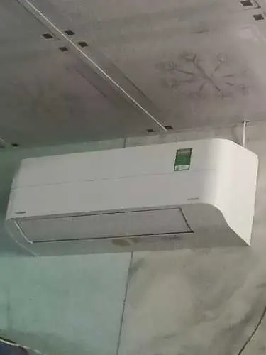 Khách hàng review Máy lạnh Toshiba Inverter 1.5 HP RAS-H13Z1KCVG-V 2