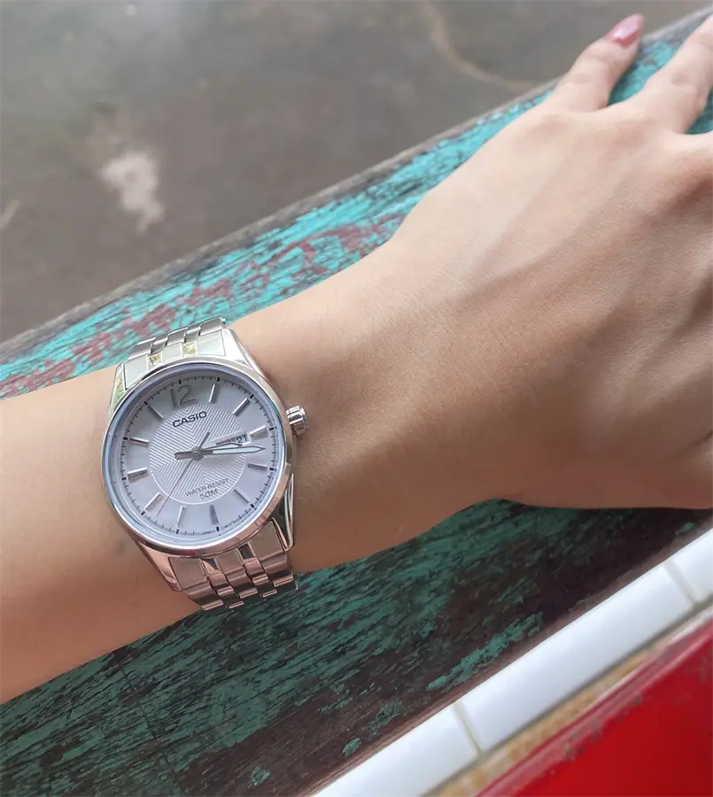 Khách hàng review Đồng hồ CASIO Timeless 30 mm Nữ LTP-1335D-7AVDF 2