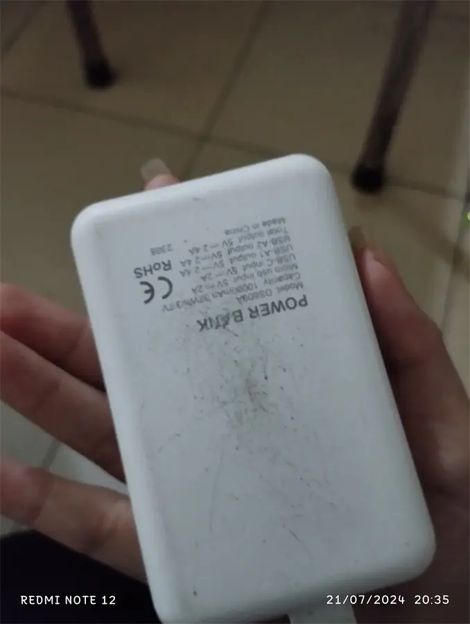 Khách hàng review Pin sạc dự phòng Polymer 10000mAh 12W AVA  DS609A 5