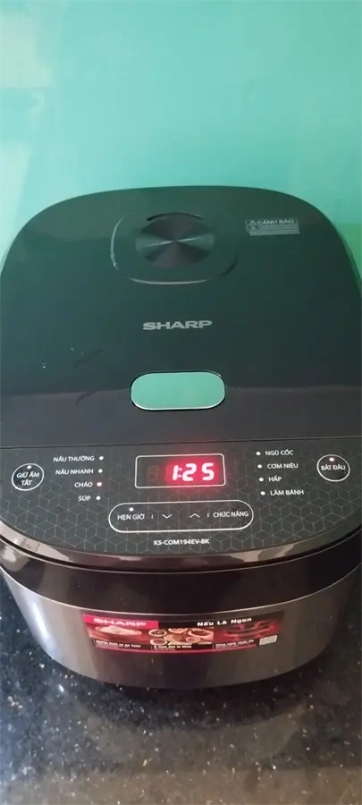 Khách hàng review Nồi cơm điện tử Sharp 1.8 lít KS-COM194EV-BK 16