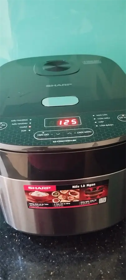 Khách hàng review Nồi cơm điện tử Sharp 1.8 lít KS-COM194EV-BK 17